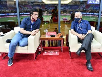 IPL 2021 : बीसीसीआय अध्यक्ष सौरव गांगुलीचं मोठं विधान,'उर्वरित आयपीएल भारतात होणार नाही!'; जाणून घ्या चार पर्याय! - Marathi News | IPL 2021: BCCI President Sourav Ganguly big statement, ‘remainder of IPL cannot happen in India’, Here is the option | Latest cricket News at Lokmat.com IPL 2021 : बीसीसीआय अध्यक्ष सौरव गांगुलीचं मोठं विधान,'उर्वरित आयपीएल भारतात होणार नाही!'; जाणून घ्या चार पर्याय! - Marathi News | IPL 2021: BCCI President Sourav Ganguly big statement, ‘remainder of IPL cannot happen in India’, Here is the option | Latest cricket News at Lokmat.com
