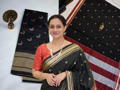 संक्रांत स्पेशल चंद्र- तारा साडी! काळ्या रंगाच्या साडीवर चंद्र- चांदण्यांचा लखलखाट, बघा ७ सुंदर प्रकार...