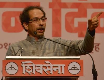 शिवसेना कशी टिकवणार अशी शंका - Marathi News | शिवसेना कशी टिकवणार अशी शंका | Latest maharashtra Photos at Lokmat.com शिवसेना कशी टिकवणार अशी शंका - Marathi News | शिवसेना कशी टिकवणार अशी शंका | Latest maharashtra Photos at Lokmat.com