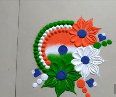 सोपी तिरंगी रांगोळी - Marathi News | Easy Tiranga Rangoli Designs | Latest sakhi Photos at Lokmat.com सोपी तिरंगी रांगोळी - Marathi News | Easy Tiranga Rangoli Designs | Latest sakhi Photos at Lokmat.com