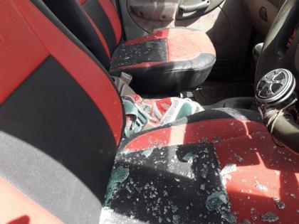 Terrorism was created by break the glass of vehicles in dhayri | वाहनांची तोडफोड करून दहशत माजविण्याचा प्रयत्न; धायरी येथील प्रकार 