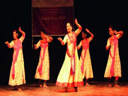  Starts with a festive presentation at the Kathak Festival | बहारदार सादरीकरणाने कथ्थक उत्सवाला प्रारंभ