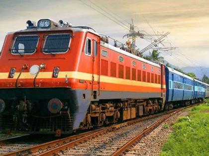  Three railway trains canceled due to Mumbai's rains | मुंबईतील पावसामुळे तीन रेल्वे गाड्या रद्द