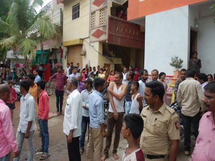 In the Bajajnagar wall, the argument again came up again | बजाजनगरात भिंतीचा वाद पुन्हा उफाळला