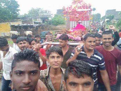 Devbhane funeral at the monkey here | देवभाने येथे वानरावर अंत्यसंस्कार Devbhane funeral at the monkey here | देवभाने येथे वानरावर अंत्यसंस्कार