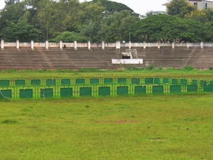    Kolhapur: Will the pitch of Shivaji Stadium re-emerge? | कोल्हापूर : शिवाजी स्टेडियमची खेळपट्टी पुन्हा बहरणार का?