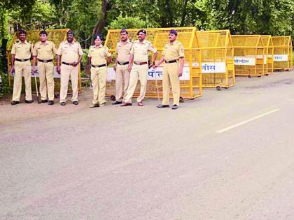 Crateful police settlement at Girls High School Chowk | गर्ल्स हायस्कूल चौकात धडकी भरवणारा पोलीस बंदोबस्त