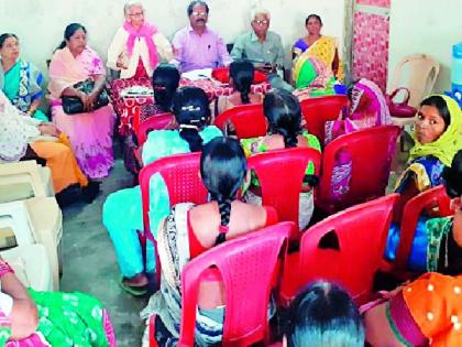 Police protest by Indian Women's Federation on 'that' case | ‘त्या’ प्रकरणी भारतीय महिला फेडरेशनतर्फे पोलिसांचा निषेध Police protest by Indian Women's Federation on 'that' case | ‘त्या’ प्रकरणी भारतीय महिला फेडरेशनतर्फे पोलिसांचा निषेध