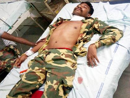 Suicide attempt by SRPF jawan by shooting a shot | गोळी झाडून एसआरपीएफ जवानाचा आत्महत्येचा प्रयत्न