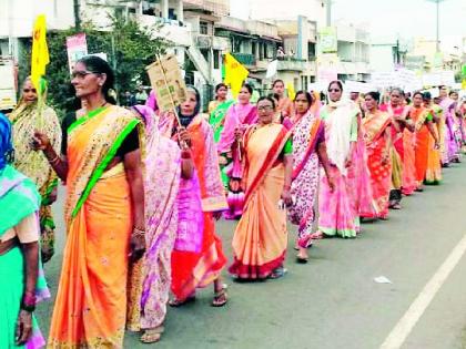 OBC's Dasanganj march for the census | जनगणनेसाठी ओबीसींचा देसाईगंज येथे धडक मोर्चा