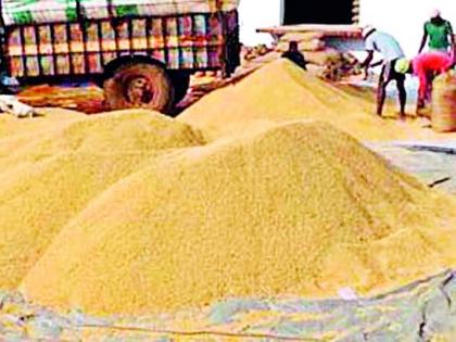 6 lakh quintals of rice in Chhattisgarh district | छत्तीसगडमधील ६ लाख क्विंटल धान जिल्ह्यात