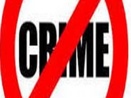Chinchpada looted Rs | चिंचपाडा येथे घरफोडीत ५० हजारांचा ऐवज लंपास Chinchpada looted Rs | चिंचपाडा येथे घरफोडीत ५० हजारांचा ऐवज लंपास