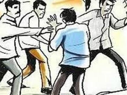 Brother kills brother by kicking off sister's khatgaon | खातगाव येथे बहिणीची छेड काढून भावाला मारहाण Brother kills brother by kicking off sister's khatgaon | खातगाव येथे बहिणीची छेड काढून भावाला मारहाण