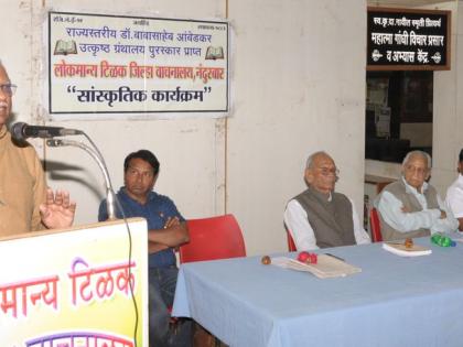 Also a major contribution of Gandhi's journalism | गांधीजींच्या पत्रकारितेचेही मोठे योगदान Also a major contribution of Gandhi's journalism | गांधीजींच्या पत्रकारितेचेही मोठे योगदान