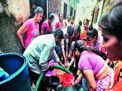 Indiranagar area: Water supply to villages is not possible | इंदिरानगर परिसर : पाणीपुरवठा अधिकाऱ्यांना घेराव पाणीपुरवठा सुरळीत होईना