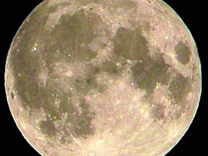 Supermoon to be seen on the night of June 14 | १४ जून रोजी रात्रीला बघता येणार ‘सुपरमून’