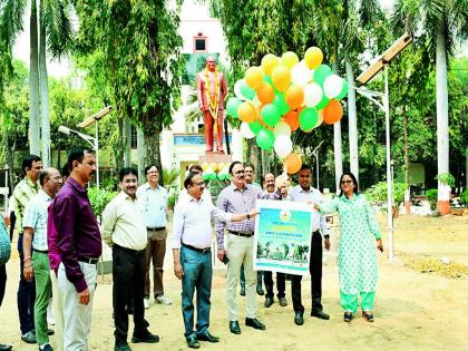 A 'balloon' was released in the sky to witness the success of Nagpur Municipal Corporation! | नागपूर महापालिकेच्या भरारीची साक्ष देणारे ‘बलून’ आकाशात सोडले!