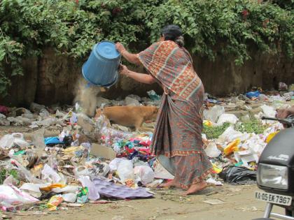 Those who put garbage in the open in Nagpur are double the penalty | नागपुरात उघड्यावर कचरा टाकणाऱ्यांना आता दुप्पट दंड