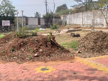 Arrangements for a morning walk next to the cemetery | स्मशानभूमीशेजारी मार्निंग वॉकसाठी व्यवस्था