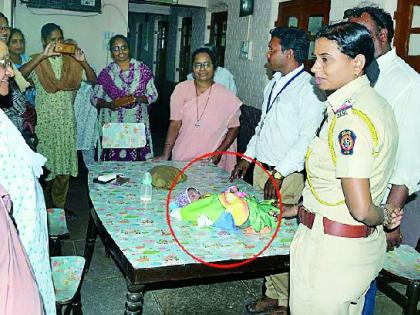 The escape of the mother, leaving 'Nakushi' | ‘नकुशी’ला सोडून मातेचे पलायन The escape of the mother, leaving 'Nakushi' | ‘नकुशी’ला सोडून मातेचे पलायन