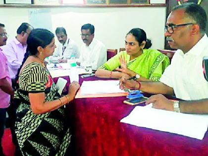 101 displaced teachers counseling out of 152 | १५२ पैकी १०१ विस्थापित शिक्षकांचे समुपदेशन