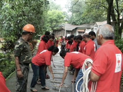 Youngest Woman Suffer From AIDS: Father Tommy | तरुण-तरुणी एड्सचे सर्वाधिक बळी : फादर टॉमी