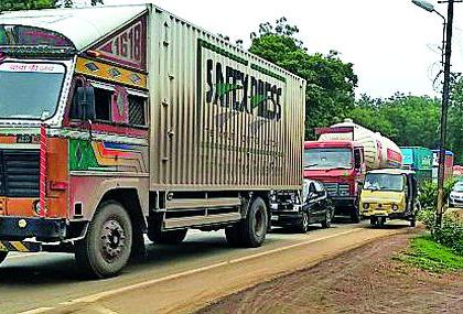 The Bhandara bypass on the highway has been halted for decades | महामार्गावरील भंडारा बायपास दशकापासून रखडला