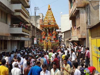 'Start of Rathotsav in Balaji Maharaj Ki Jayi Goshosh | ‘बालाजी महाराज की जय च्या जयघोषात रथोत्सवाला प्रारंभ