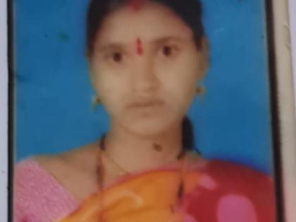 Husband kills wife with ax | पतीकडून पत्नीचा कुऱ्हाडीने खून Husband kills wife with ax | पतीकडून पत्नीचा कुऱ्हाडीने खून