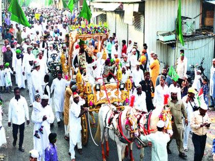 Celebrating the procession in the city of Eid-e-Milad: various religious activities, attractive decorations | ‘ईद-ए-मिलाद’निमित्त शहरात मिरवणूक जल्लोष : विविध धार्मिक उपक्रम, आकर्षक सजावट