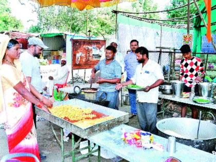 Nandagavi ready for lunch | नांदगावी तयार फराळासाठी लगबग