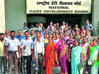 Gadchiroli farmers took charge of Gujarat's White Revolution | गडचिरोलीच्या शेतकऱ्यांनी घेतली गुजरातच्या श्वेतक्रांतीची माहिती