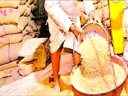 The needy ration card holder is deprived of grain | गरजू शिधापत्रिकाधारक धान्यपासून वंचित