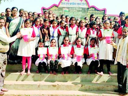 The pearl of Sanskara is a competition that adds to the students' knowledge | संस्काराचे मोती ही स्पर्धा विद्यार्थ्यांच्या ज्ञानात भर पडणारी