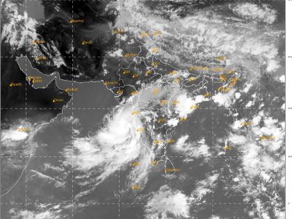 Nature cyclone will cross Alibag on June 3 in the afternoon with winds of 100-110 kmph | निसर्ग चक्रीवादळ ताशी १००-११० किलोमीटर वेगाच्या वाऱ्याने ३ जूनच्या दुपारी अलिबाग पार करणार