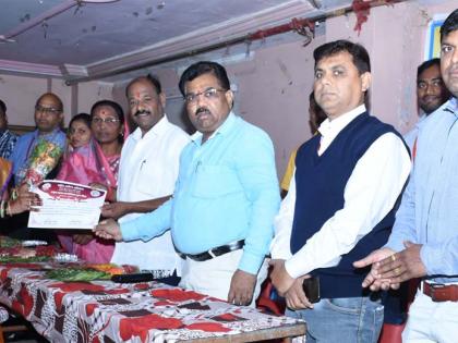 Prosperity of Hope workers in Nandurbar | नंदुरबारात आशा कार्यकर्तींचा गौरव Prosperity of Hope workers in Nandurbar | नंदुरबारात आशा कार्यकर्तींचा गौरव