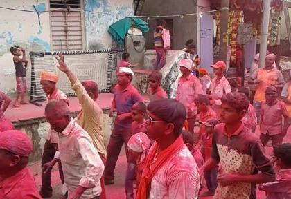 Drums, cardio echoes and the rhythm of the lycium. | ढोल, ताशांचा निनाद आणि लेझीमची लय..