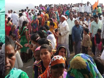 Crowds of devotees attend the Kalamdev Yatra | काळमदेव यात्रोत्सवात भाविकांची गर्दी