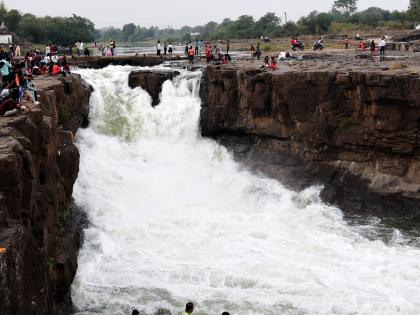 Discharge from Gangapur dam will continue for fortnight | गंगापूर धरणातील विसर्ग पंधरा दिवस सुरूच राहणार