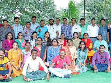 Jamner Alumni Meet | जामनेरला माजी विद्यार्थ्यांचा मेळावा