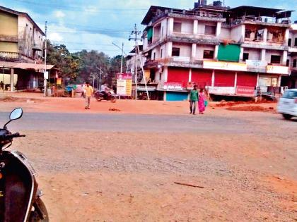 Mumbai-Goa highway intersection, underpass finally cleared | मुंबई-गोवा महामार्ग चौपदरीकरण, अंडरपासला अखेर मंजुरी