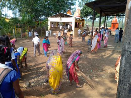 Cleanliness campaign at Surgana on the occasion of Mahatma Gandhi Jayanti | महात्मा गांधी जयंती निमित्त सुरगाणा येथे स्वच्छता मोहिम