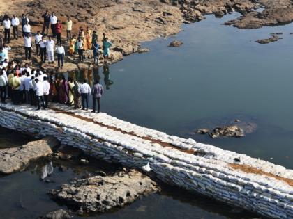 Eknath Shinde will be a boon for the Green Thane district | हरित ठाणे जिल्ह्यासाठी वनराई बंधारे ठरतील वरदान — एकनाथ शिंदे