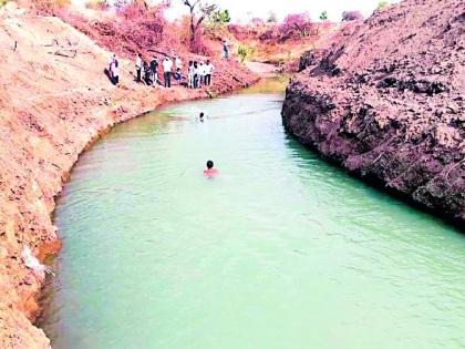 From the labor force, the water revolution in the village of Hivra | श्रमदानातून हिवरा गावात जलक्रांती