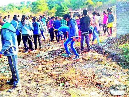  300 meter road created by volunteers | स्वयंसेवकांनी तयार केला ३०० मीटरचा रस्ता