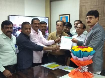 nsk,chief,executive,officer,geetane,felicitated,employee | मुख्य कार्यकारी अधिकारी गीते यांचा कर्मचाऱ्यांतर्फे सत्कार