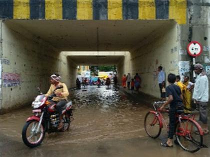 The appearance of a canal on a subway | भुयारी रस्त्यास कालव्याचे स्वरुप