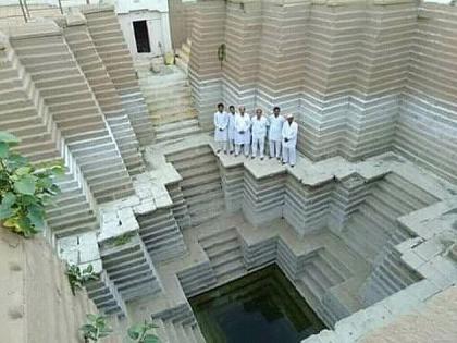 Evidence of the glorious history of Amravati district The wells of the steps of Talegaon Dashasar | अमरावती जिल्ह्यातील वैभवशाली इतिहासाची साक्ष तळेगाव दशासरच्या पायऱ्यांच्या विहिरी 