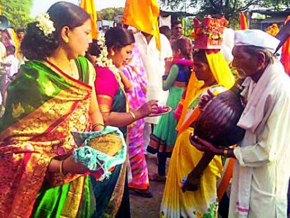 Rakmini Maheri today is Raining, tomorrow Mahapooja | रुक्मिणीच्या माहेरी आज रिंगण, उद्या महापूजा