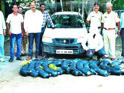 750 liters of liquor seized from Tube | ट्यूबमधून ७५० लिटर दारु जप्त